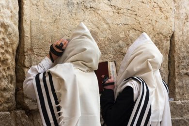 How to Make a Spiritual Commitment That Lasts: 10 Practical Tips for Real Growth