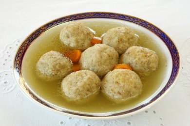 Traditional Passover Fluffy Matzah Balls