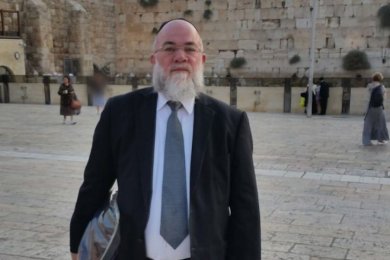 "Rabbi, Is Wheat Flour Chametz?" Rabbi Yosef Zritzky Answers the Pressing Questions