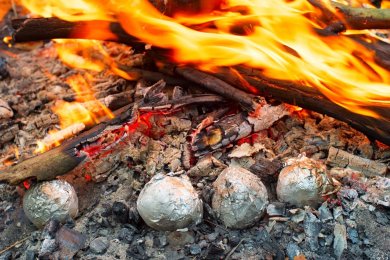 Lag BaOmer - Hosting a Healthier Bonfire