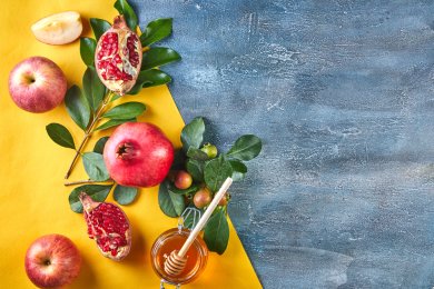 Signs for a Healthy Year: The Nutritional Benefits of Rosh Hashanah Symbols