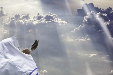Yom Kippur Laws and Spiritual Insights: Forgiveness, Fasting, and Halachic Guidance