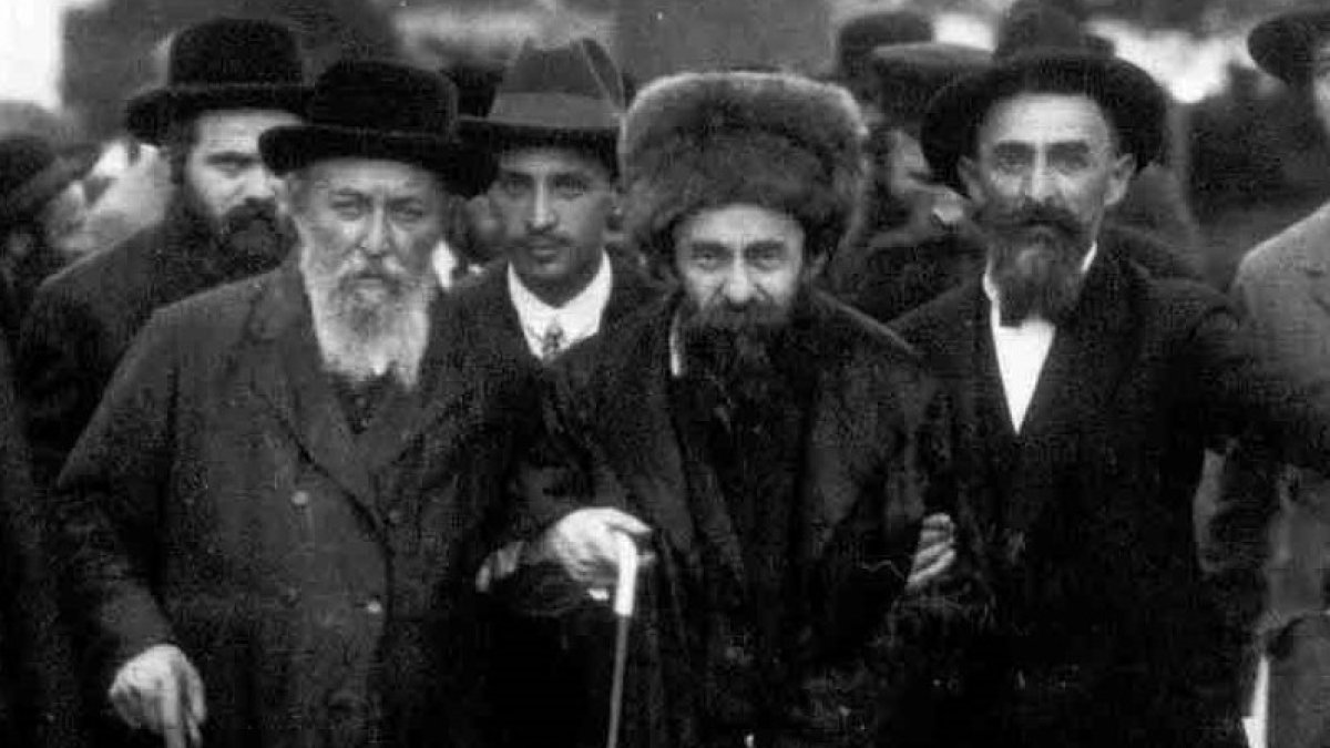 Rabbi Aharon Rokeach of Belz: A Life of Love for Every Jew - Hidabroot