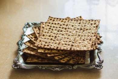 Whole Grain Matzo: A Nourishing Passover Tradition