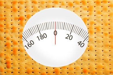 Matzo vs. Rice Cakes: Which Has More Calories?