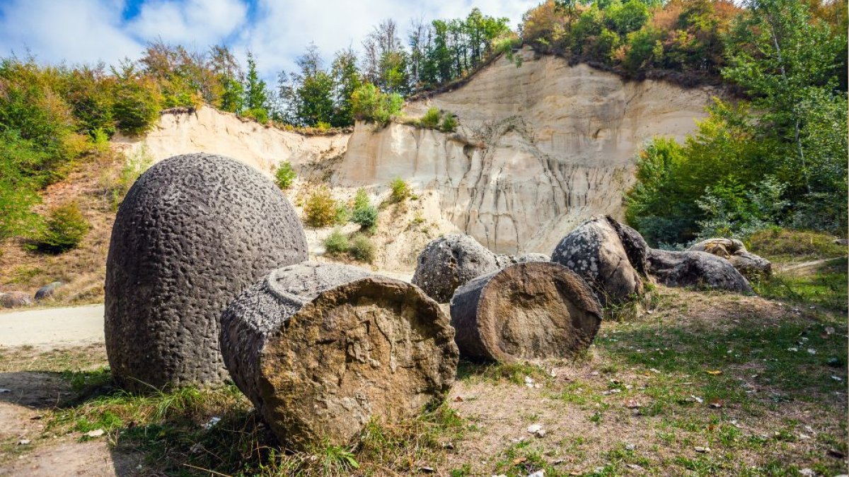Is Rocks Alive Are These Rocks Alive? Romania’s Strangest Natural Wonder - Hidabroot