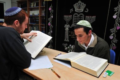 Shabbat Shuvah: How to Make the Most of the Shabbat Before Yom Kippur