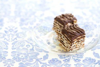 No-Bake Passover Chocolate Matzah Cake with Cocoa Cream