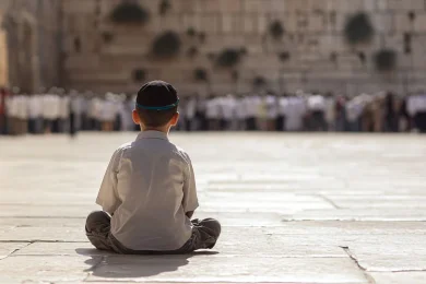 Keeping Kids Engaged on Tisha B'Av: 5 Meaningful Ideas