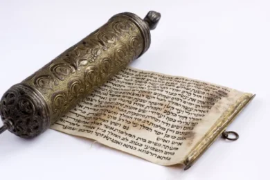 Queen Esther’s Hidden Sacrifice: The Untold Complexity Behind the Purim Story