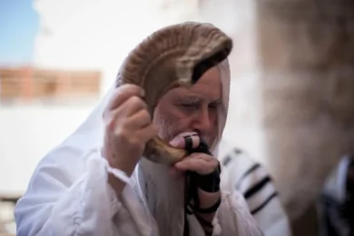 Ten Days of Repentance: The Special Prayers, Customs, and Laws You Need to Know