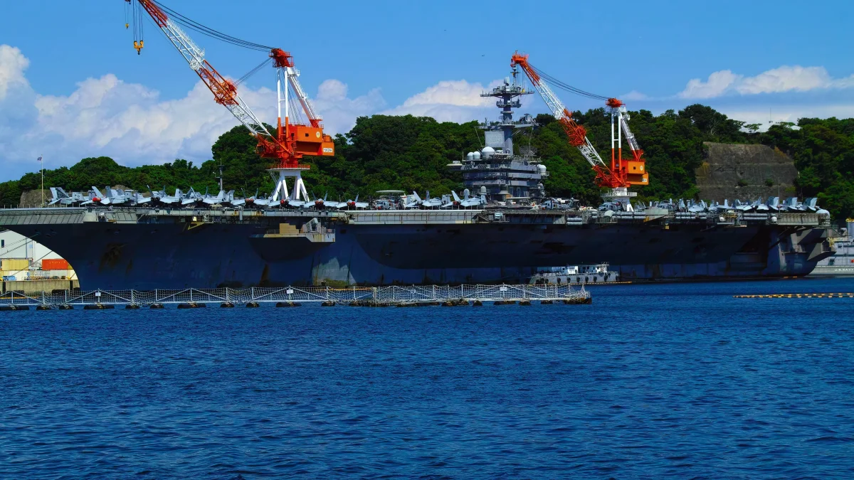 USS Abraham Lincoln Enters CENTCOM Waters as Iran, Houthis Escalate ...