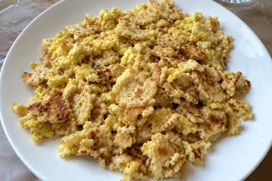 Classic Crispy Matzah Brei Recipe: A Passover Breakfast Favorite