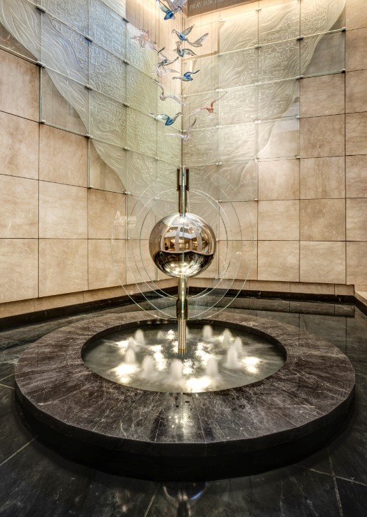 Waldorf Astoria. Photo: Nitzan Hefner