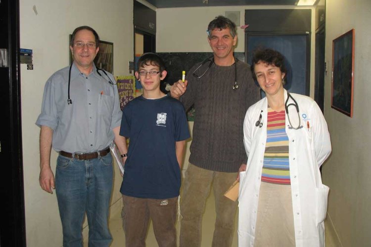 With nephrology doctors at Shaare Zedek - Professor Frischberg, Rachel Cohen and Dr. Honi Rinat